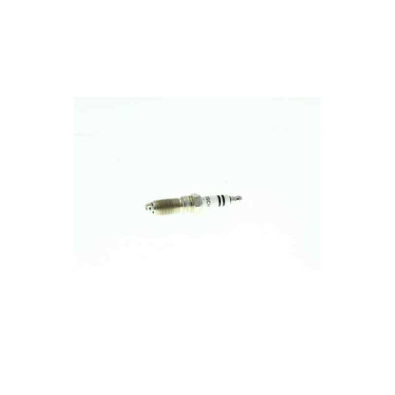 1 Bougie d'allumage BOSCH Ford Escort Fiesta Focus Ka Maverick Mondeo Transit Mazda  2 6 121 Volvo C30 S40 V50