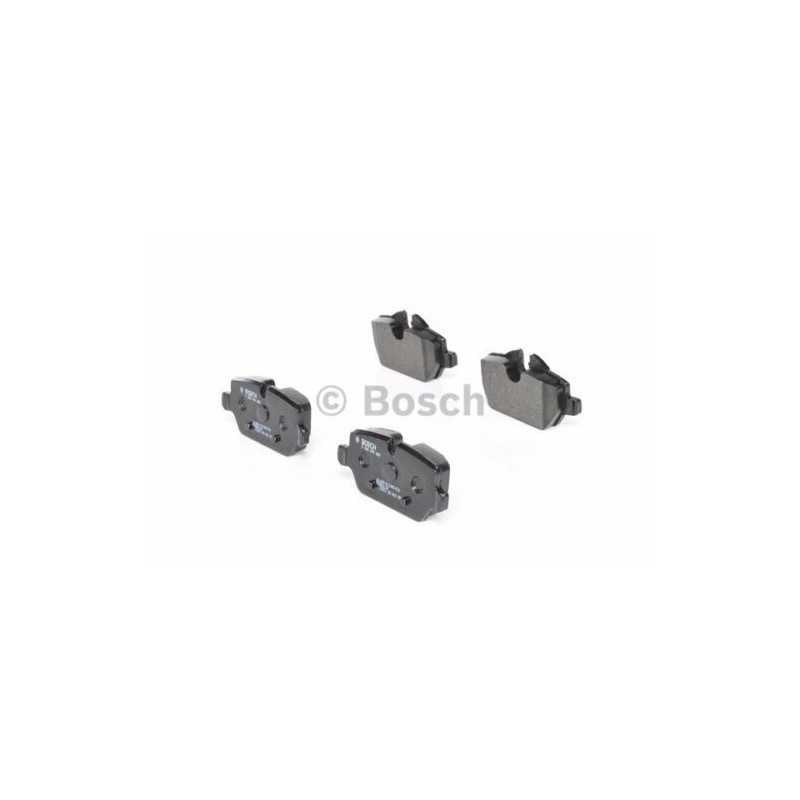 Jeu de 4 plaquettes de frein arrière BOSCH pour BMW Série 1 E81 E87 Série 3 E90 E92 0 986 494 269 Jeu de 4 plaquettes de frein arrière BOSCH pour BMW Série 1 E81 E87 Série 3 E90 E92 0 986 494 269