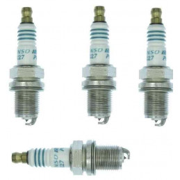 Pack de 4 Bougies d'allumage Iridium Racing Toyota Peugeot Nissan  IKH0124 *4